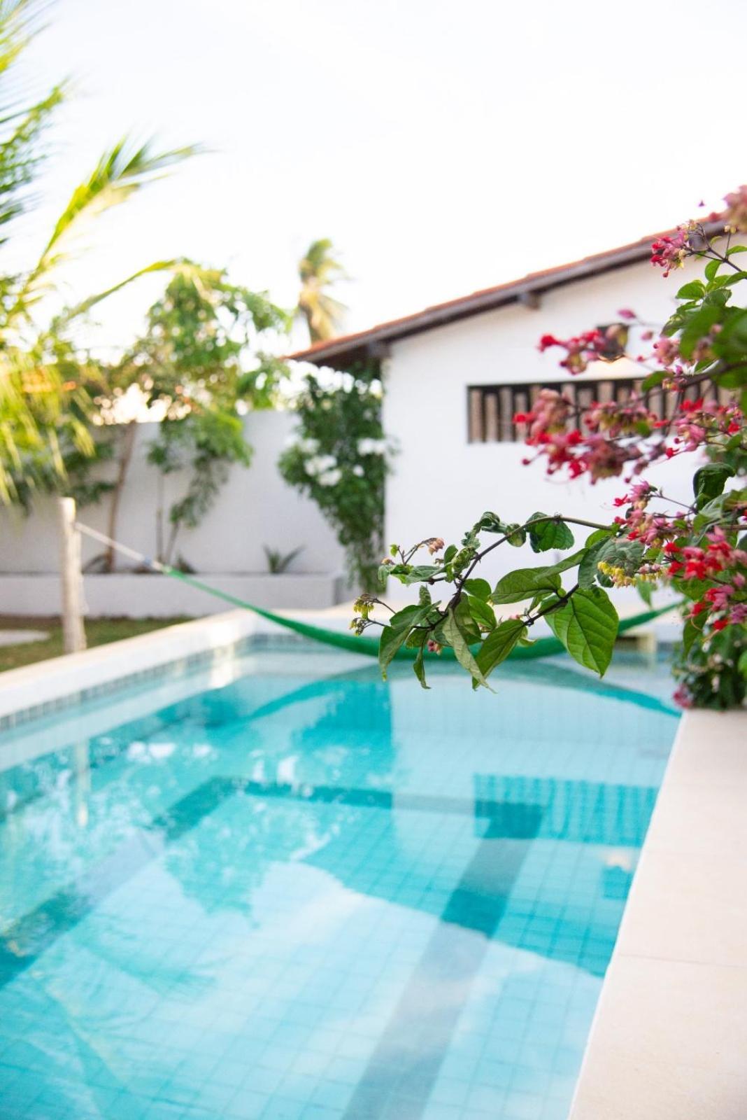 Casa Claudia Hotel Fortim Exterior photo